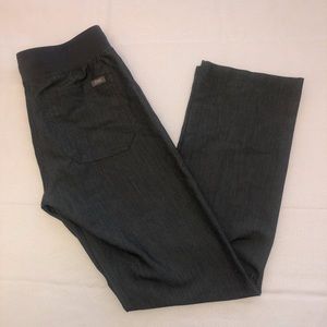 FIGS Graphite Livingston basic scrub pants XS